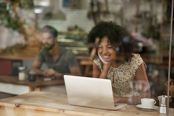 woman-laptop-homepage-image-flipped